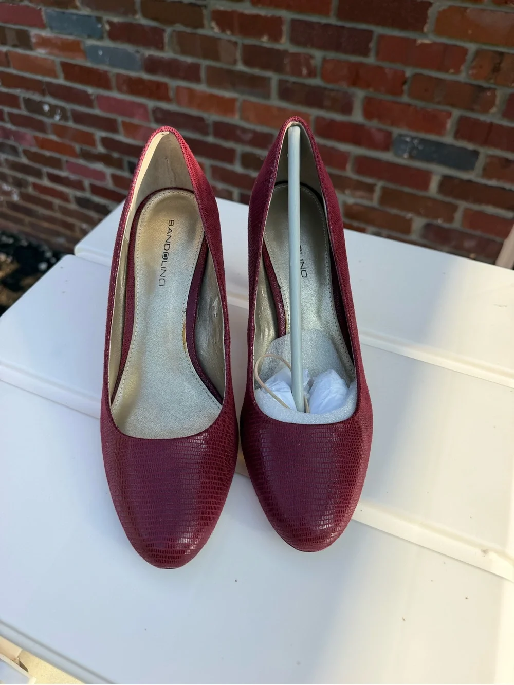 Brand New Bandolino Wine Textured Pointed-Toe Pumps